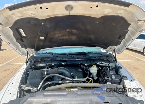 2016 Ram 1500 St z USA, uszkodzony, nr VIN 1C6RR7FT8GS212433